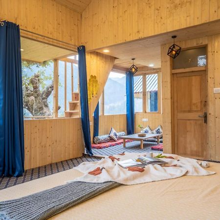 Into The Woods Treehouse Jibhi Villa Екстериор снимка